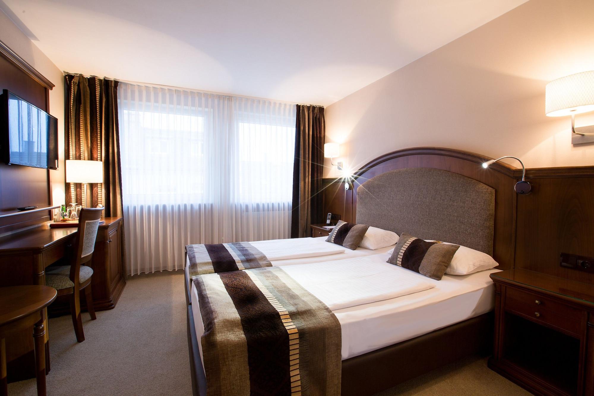 Burghotel Nuernberg Bagian luar foto