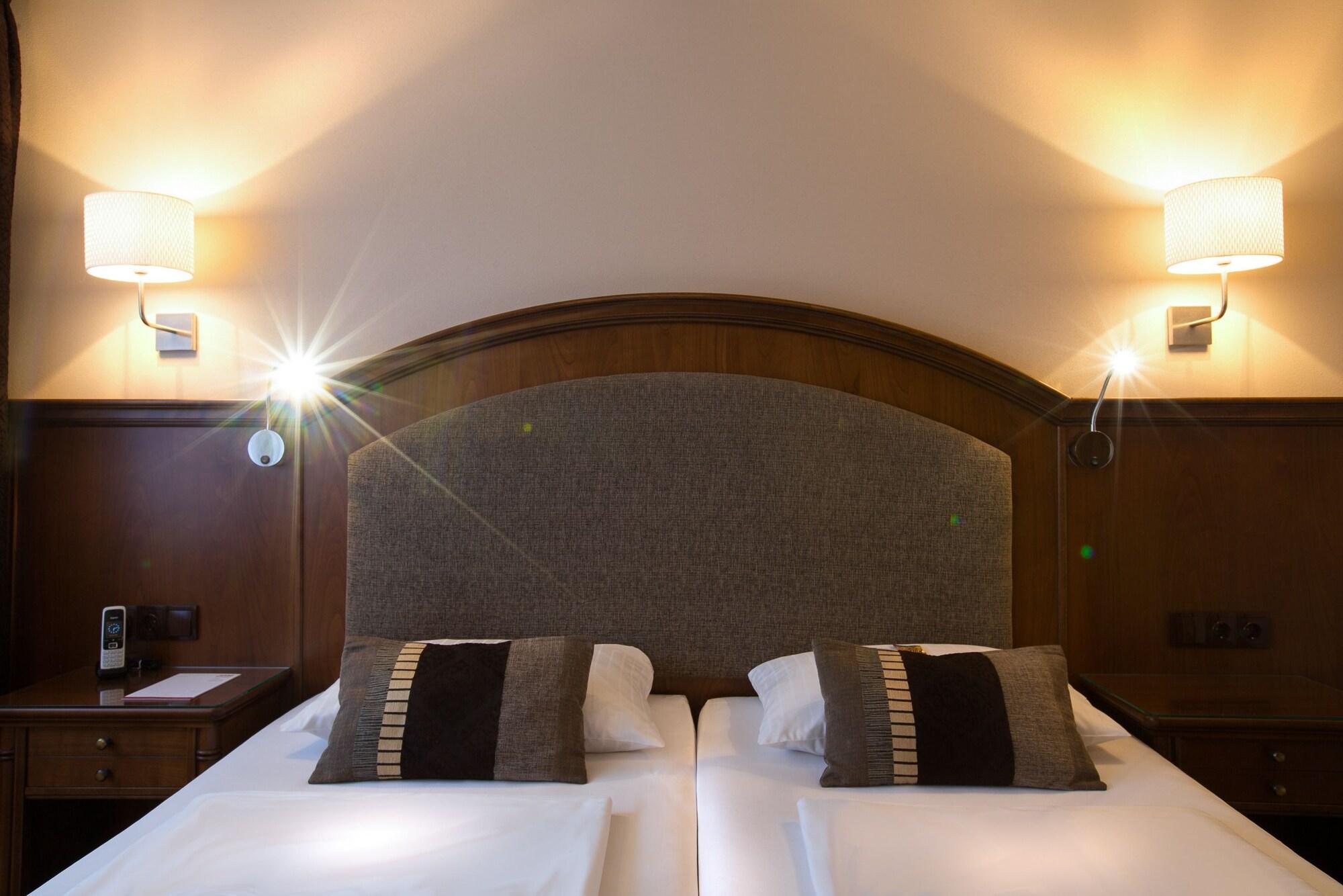 Burghotel Nuernberg Bagian luar foto