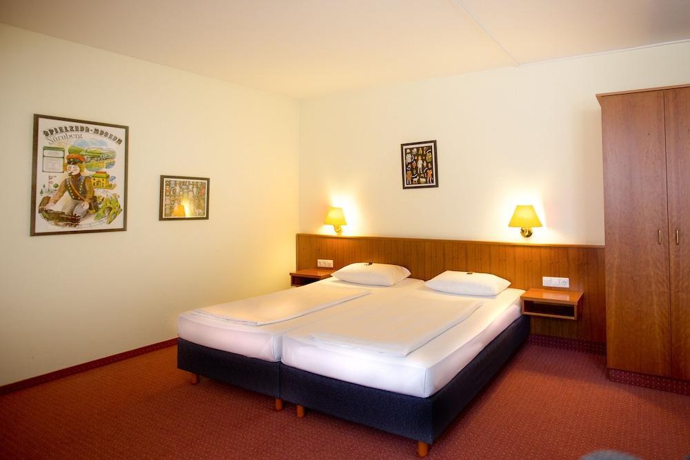 Burghotel Nuernberg Bagian luar foto